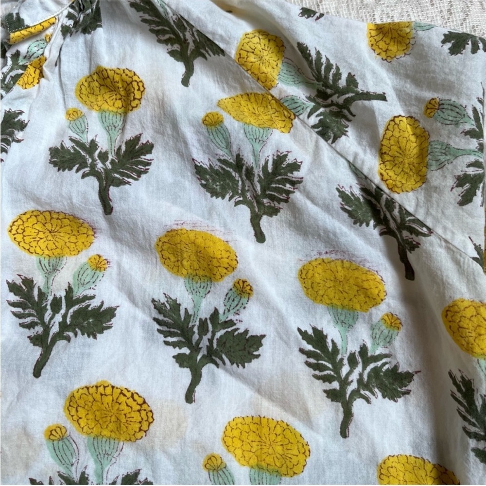 Aish Salina oversized floral vneck top - Picture 4 of 9